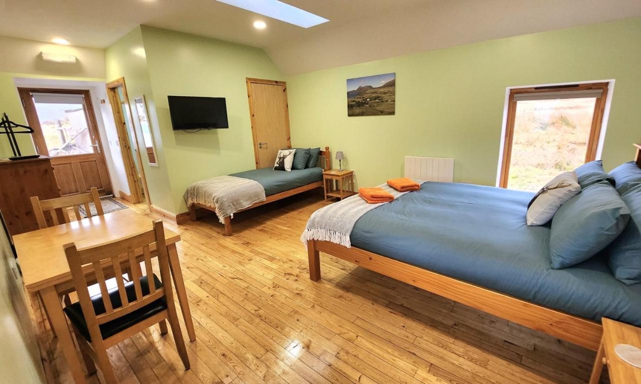 Explorers Hostel *